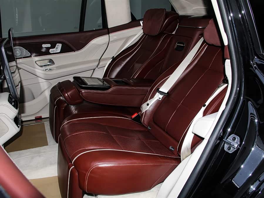 Mercedes-Benz Maybach GLS 2021 car image #13