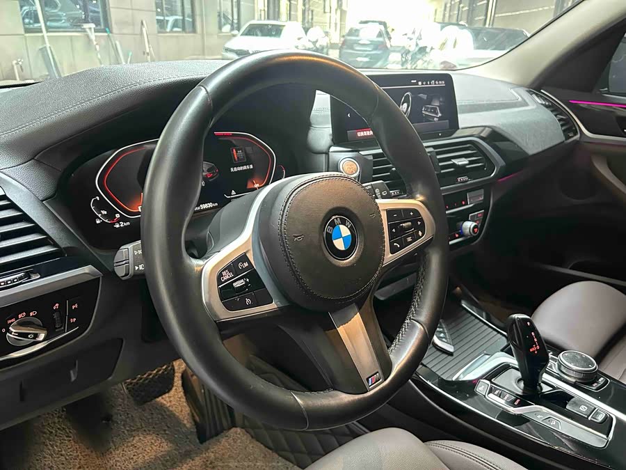 BMW X3 2020 car image #13