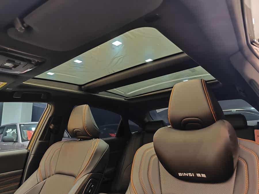 Toyota Avalon 2024 car image #13