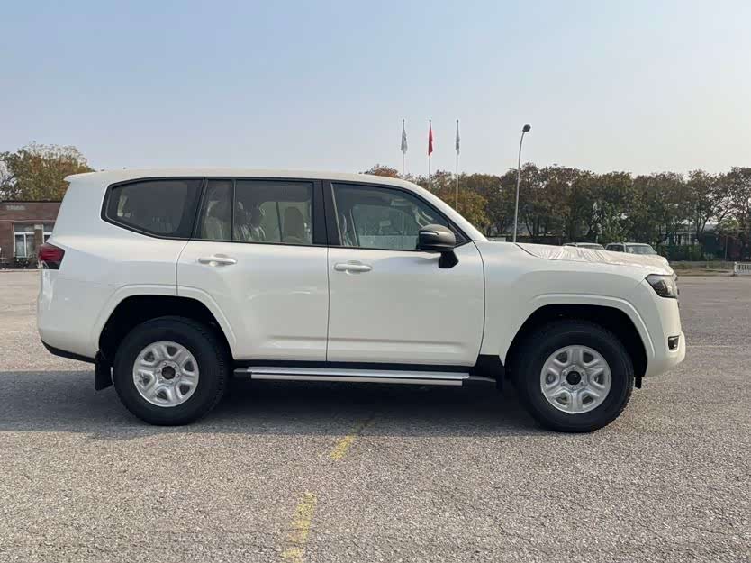 Toyota car image #13