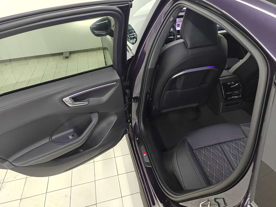 Audi FAW Audi A5L 2025 صورة سيارة #13