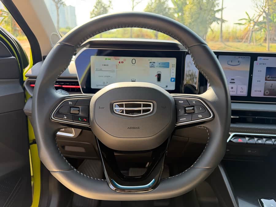 GEELY 2022 car image #13