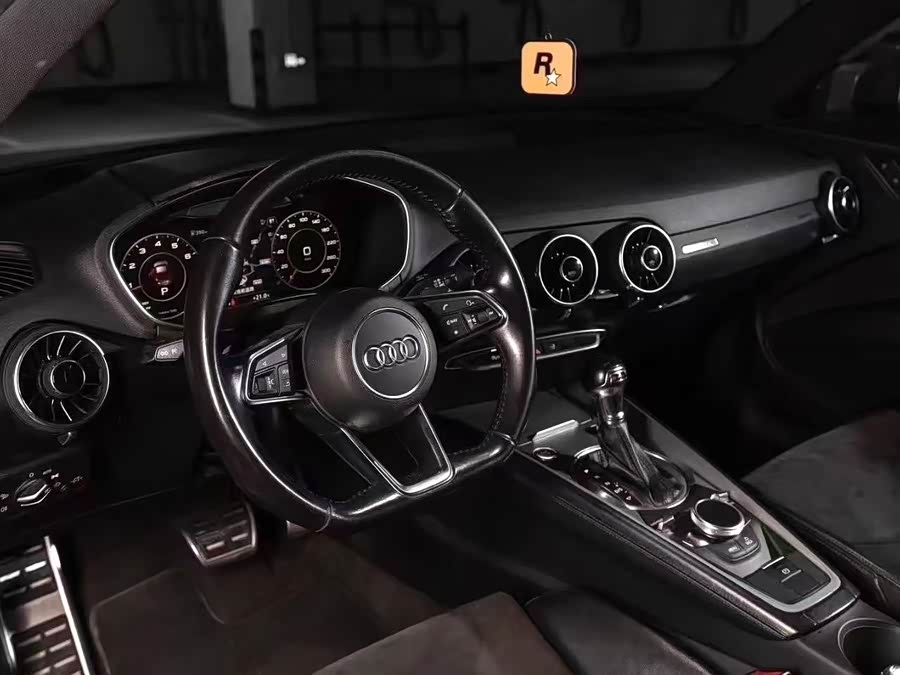 Audi TT 2016 car image #13