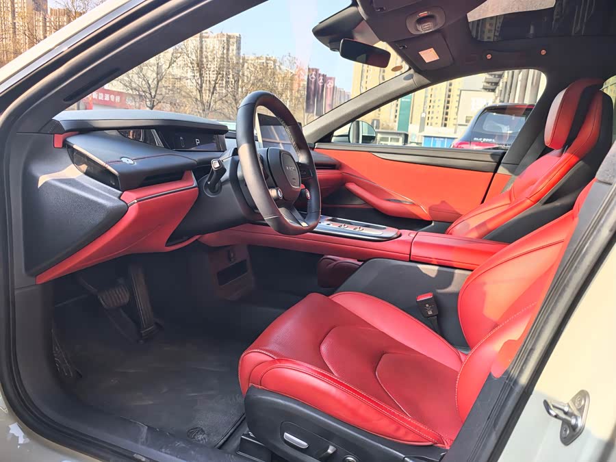 MI SU7 2024 image de voiture #13