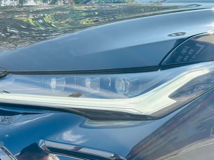 Toyota Avalon 2023 car image #13