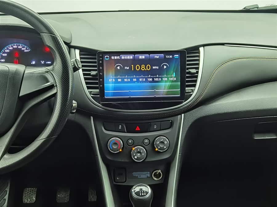 Chevrolet Tracker 2017 car image #13