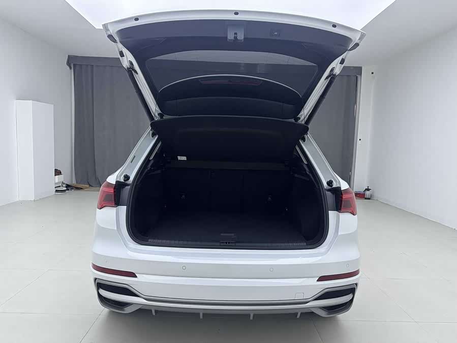 Audi Q3 2021 #13 Audi Q3 2021 car image #13