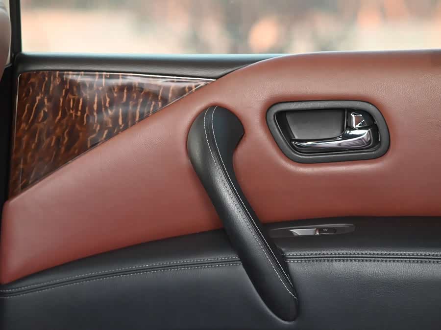 日产 途乐 2018 汽车图片 #13