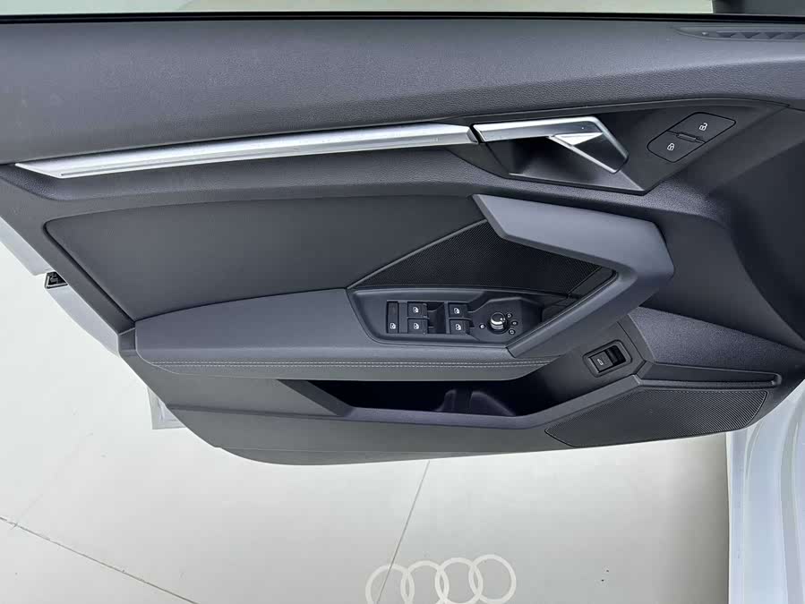 Audi A3 2021 car image #13