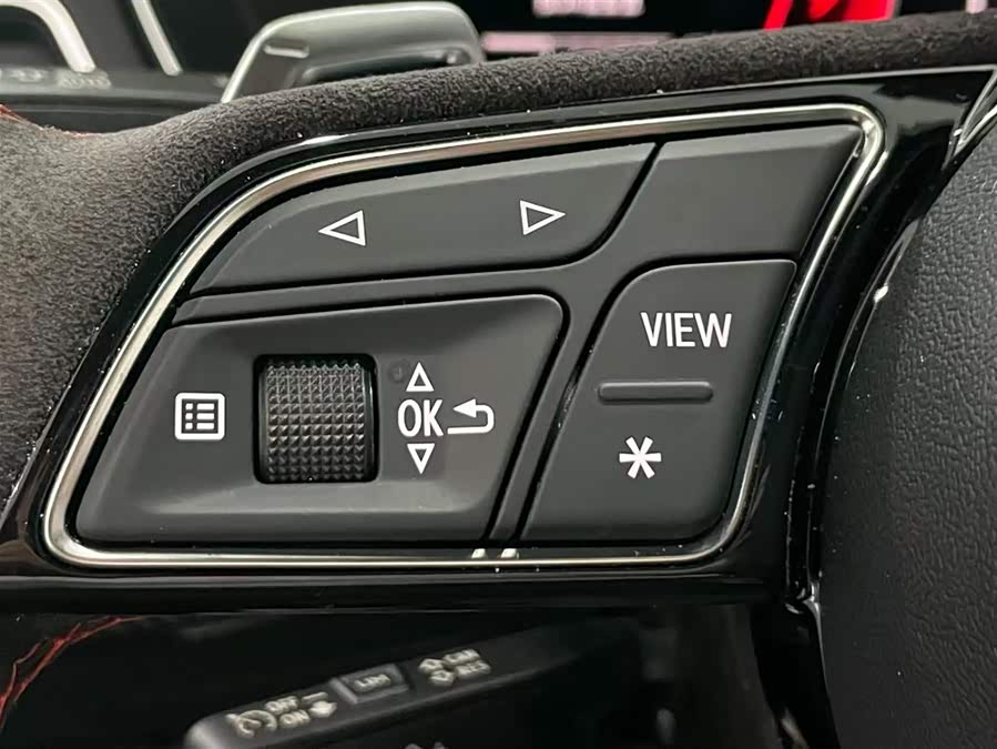 Audi RS 4 2023 car image #13