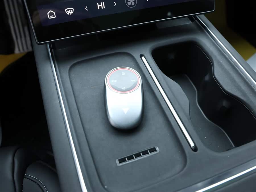 哪吒汽车 哪吒S猎装 2025 #13 哪吒汽车 哪吒S猎装 2025 汽车图片 #13