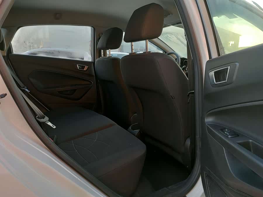 Ford Fiesta 2015 #13 Ford Fiesta 2015 immagine di auto #13