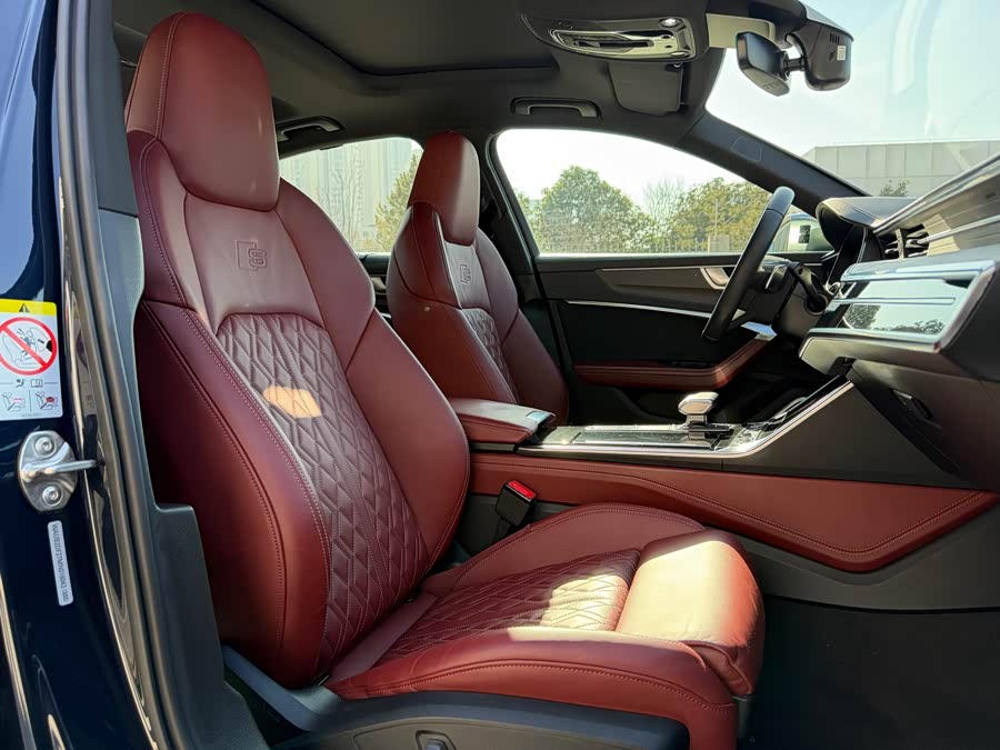 Audi S6 2021 car image #13