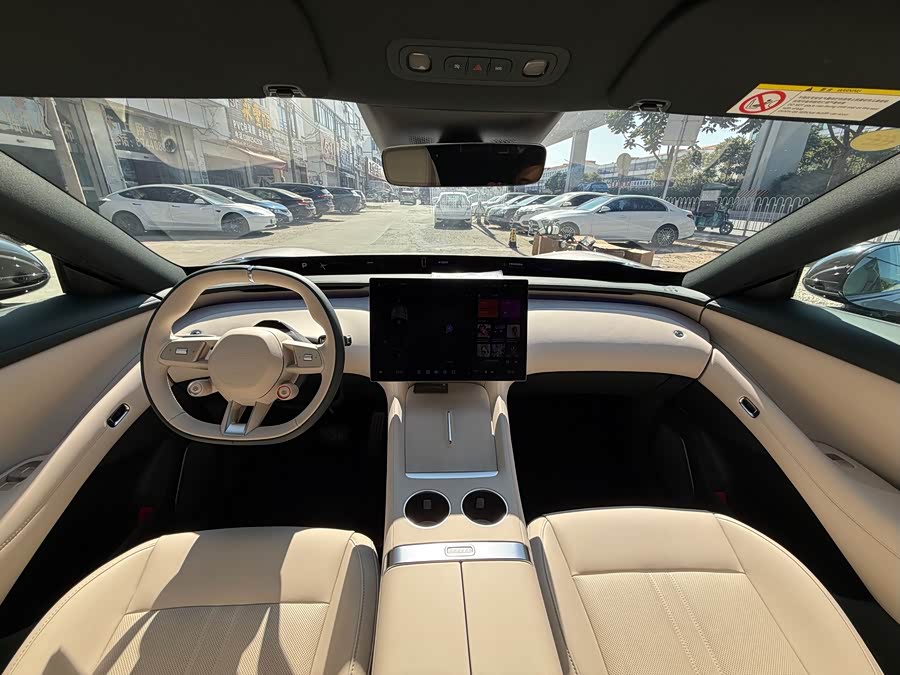 MI YU7 2025 immagine di auto #13