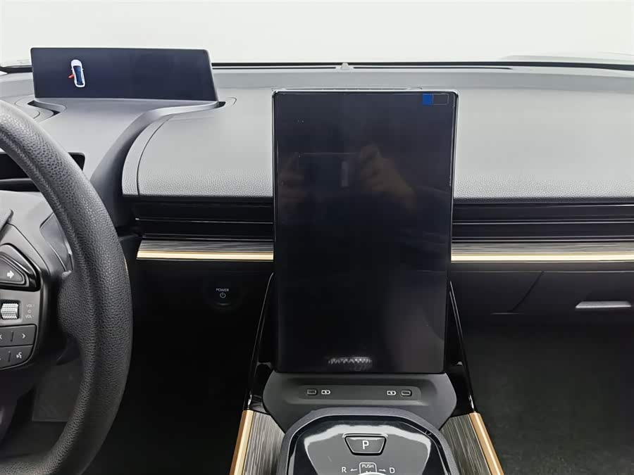 Toyota bZ3 2024 immagine di auto #13