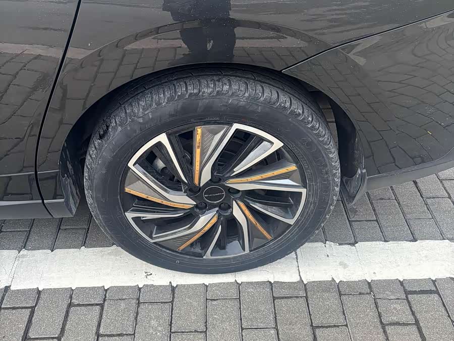 Forthing Yacht 2023 #13 Forthing Yacht 2023 car image #13