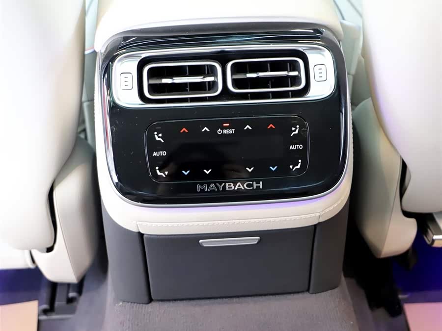 Mercedes-Benz Maybach S Class 2022 #13 Mercedes-Benz Maybach S Class 2022 car image #13