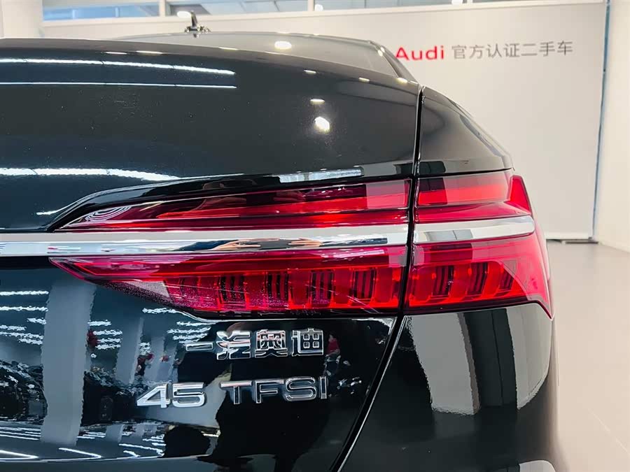 Audi A6L 2023 car image #13