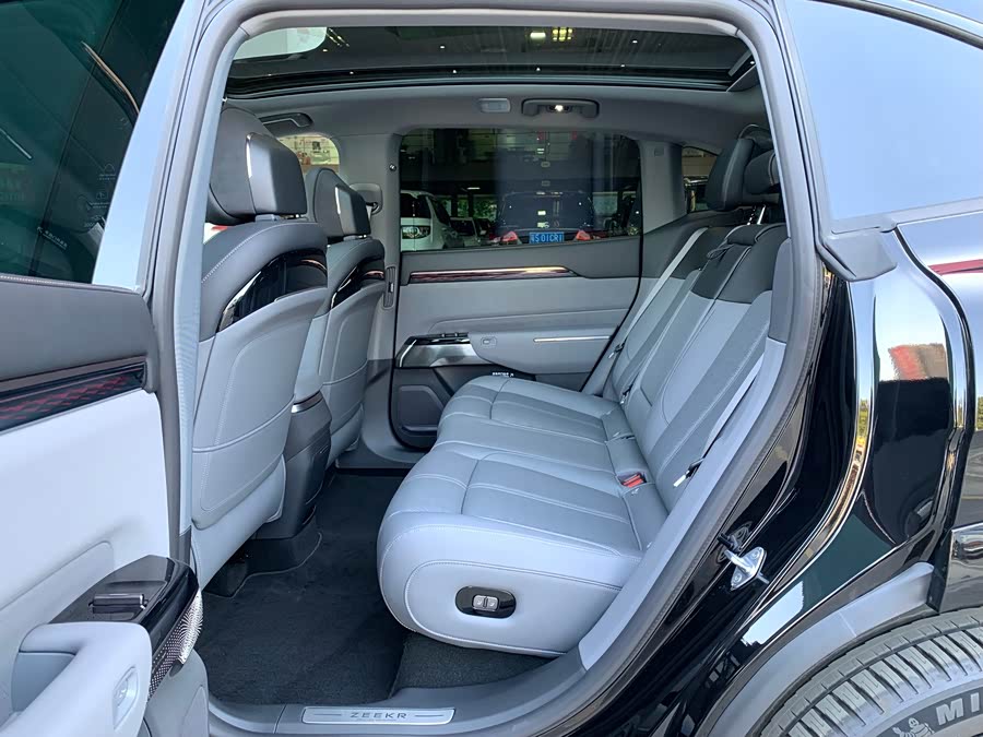 极氪 极氪7X 2025 汽车图片 #13