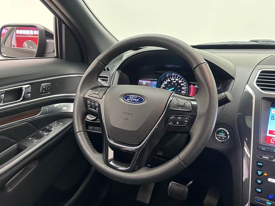 Ford Explorer (Imported) 2018 immagine di auto #13