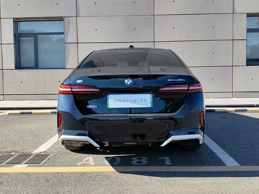 BMW i5 2025 immagine di auto #13