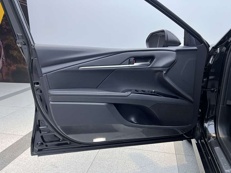 Toyota Camry 2024 #13 Toyota Camry 2024 car image #13