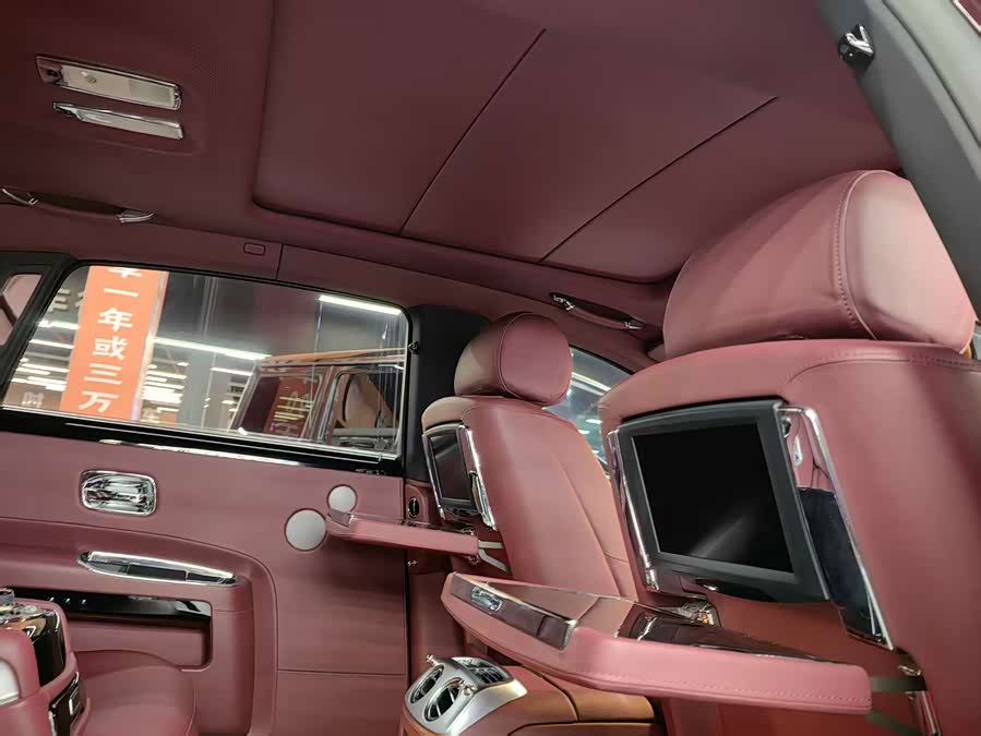 Rolls-Royce Ghost 2012 car image #13