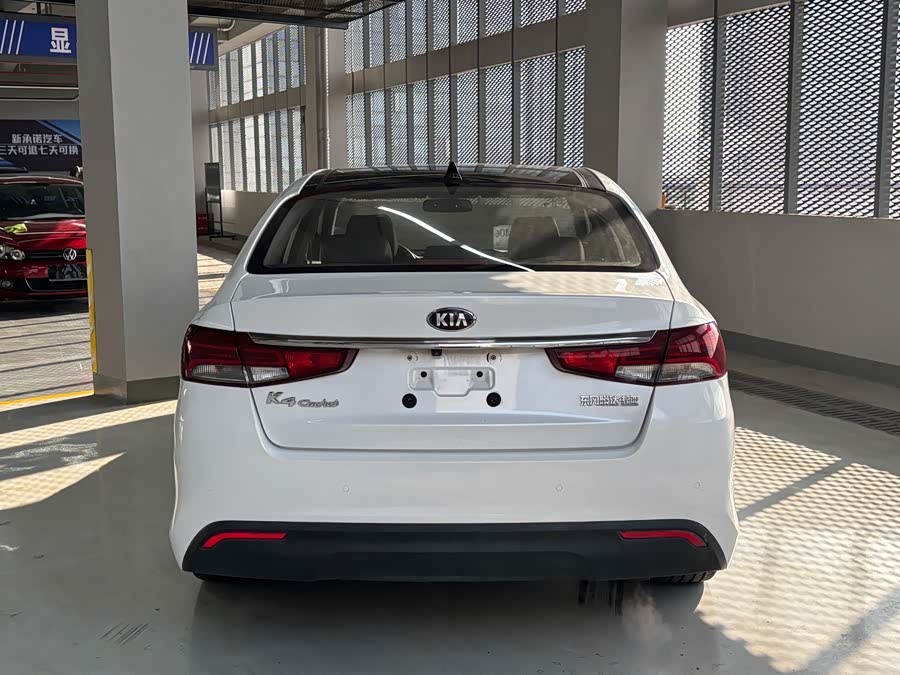 Kia K5 2019 immagine di auto #13