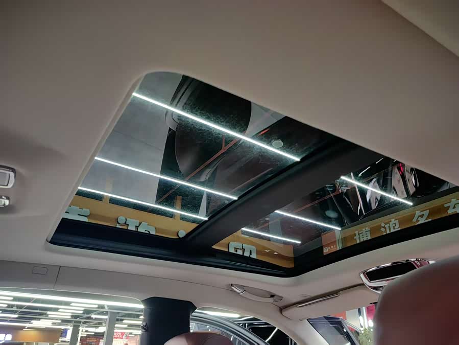 劳斯莱斯 古思特 2013 汽车图片 #13