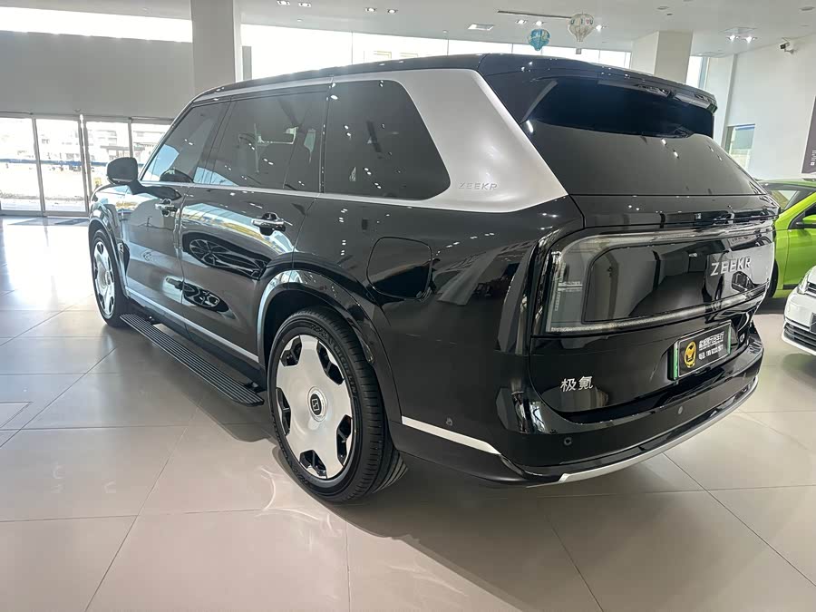 Zeekr 9X 2025 car image #13