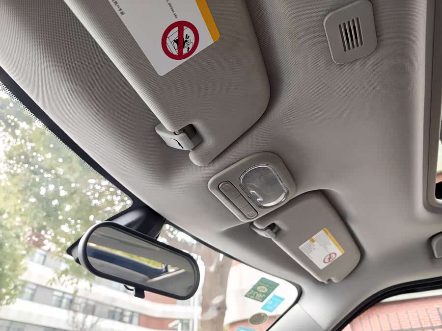 MG 3 2012 car image #13