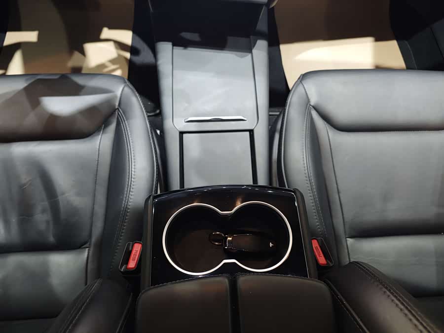 特斯拉 Model S 2017 汽车图片 #13