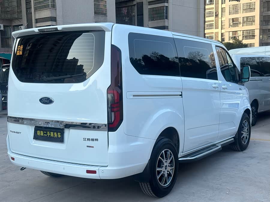 Ford Transit 2025 immagine di auto #13