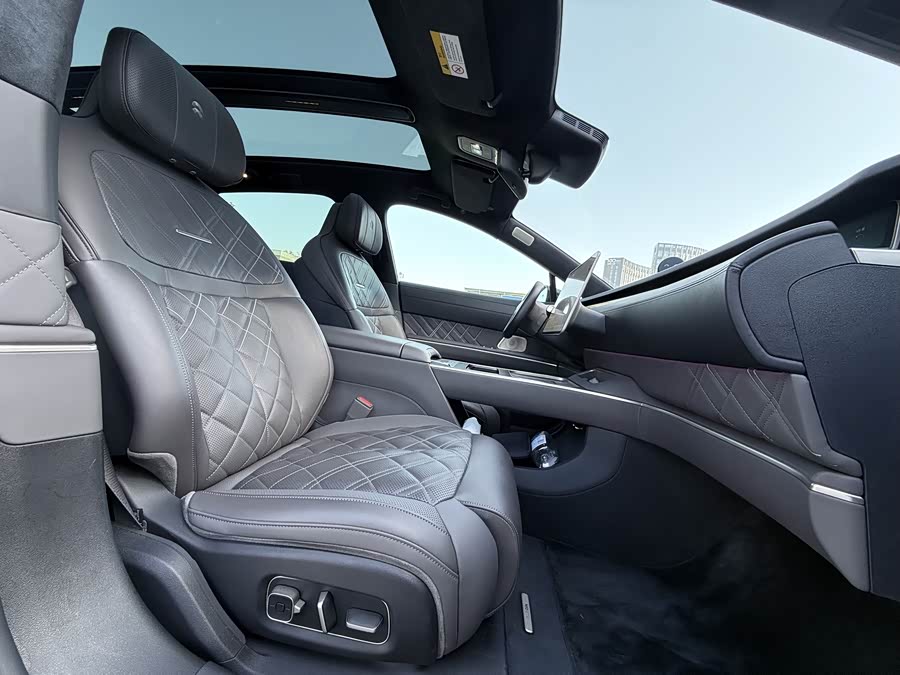 蔚来 蔚来ET9 2024 汽车图片 #13