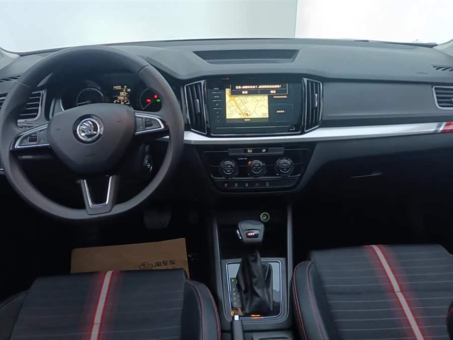 Skoda Kamiq 2020 car image #13