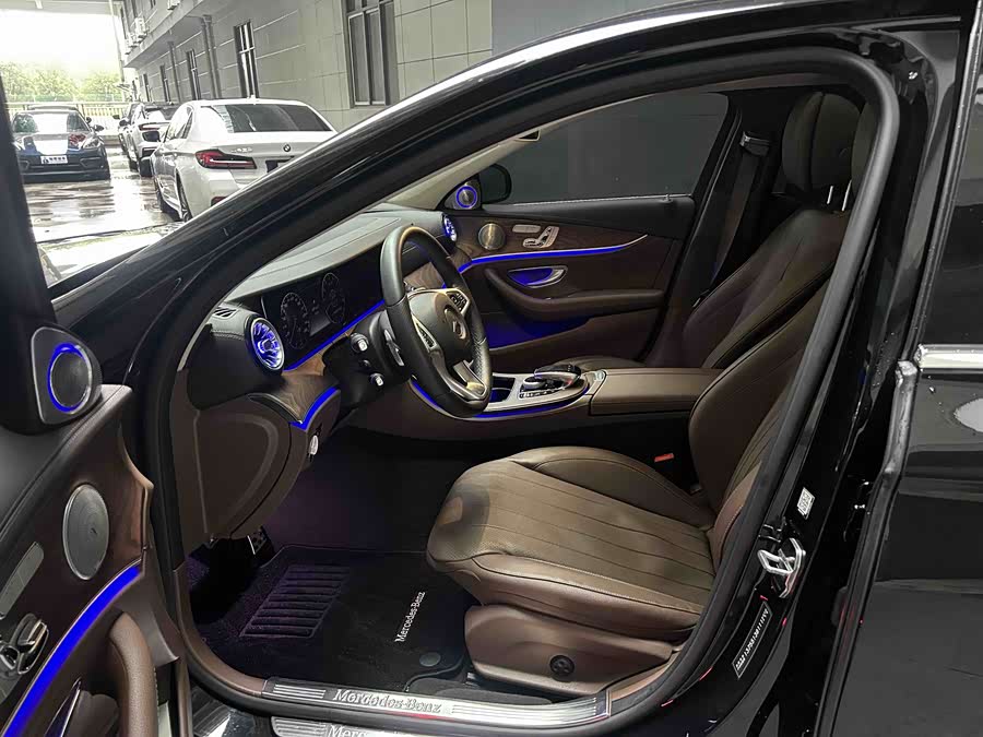 Mercedes-Benz E Class 2017 car image #13
