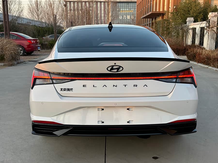 Hyundai Elantra 2023 car image #13