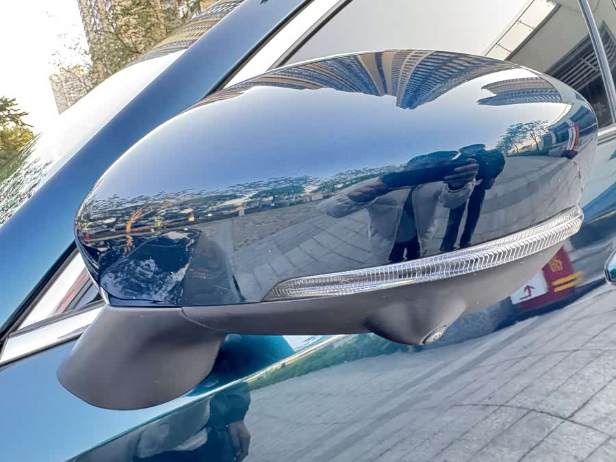 Forthing T5 EVO 2022 #13 Forthing T5 EVO 2022 car image #13