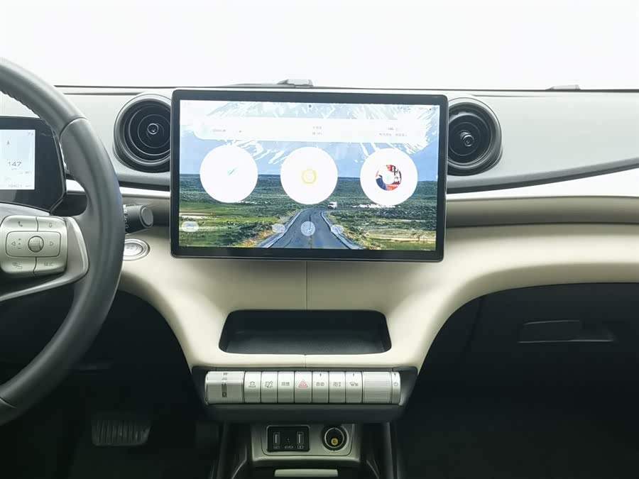 BYD Dolphin 2023 #13 BYD Dolphin 2023 car image #13