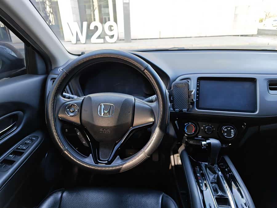 Honda VEZEL 2017 car image #13