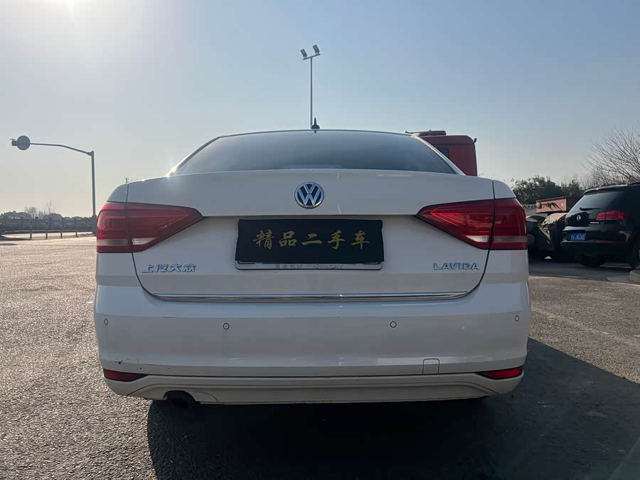 Volkswagen Lavida 2016 car image #13