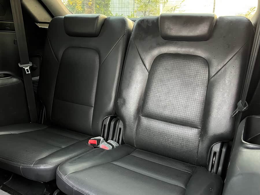 Hyundai Santa Fe 2015 car image #13