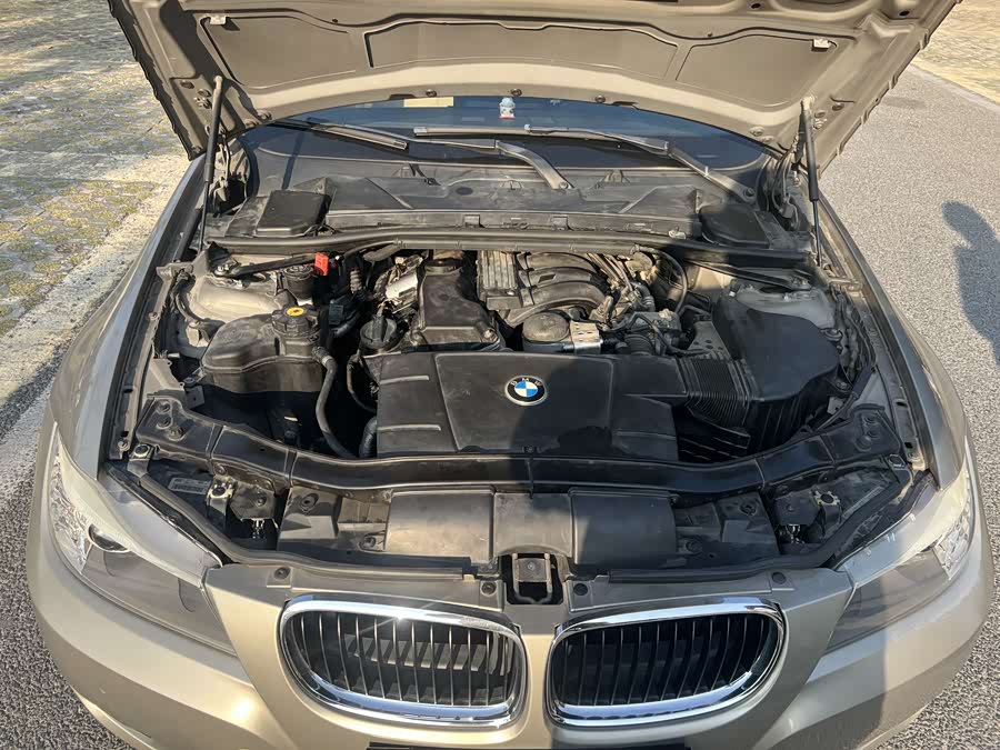 BMW 3 Series (Imported) 2011 immagine di auto #13