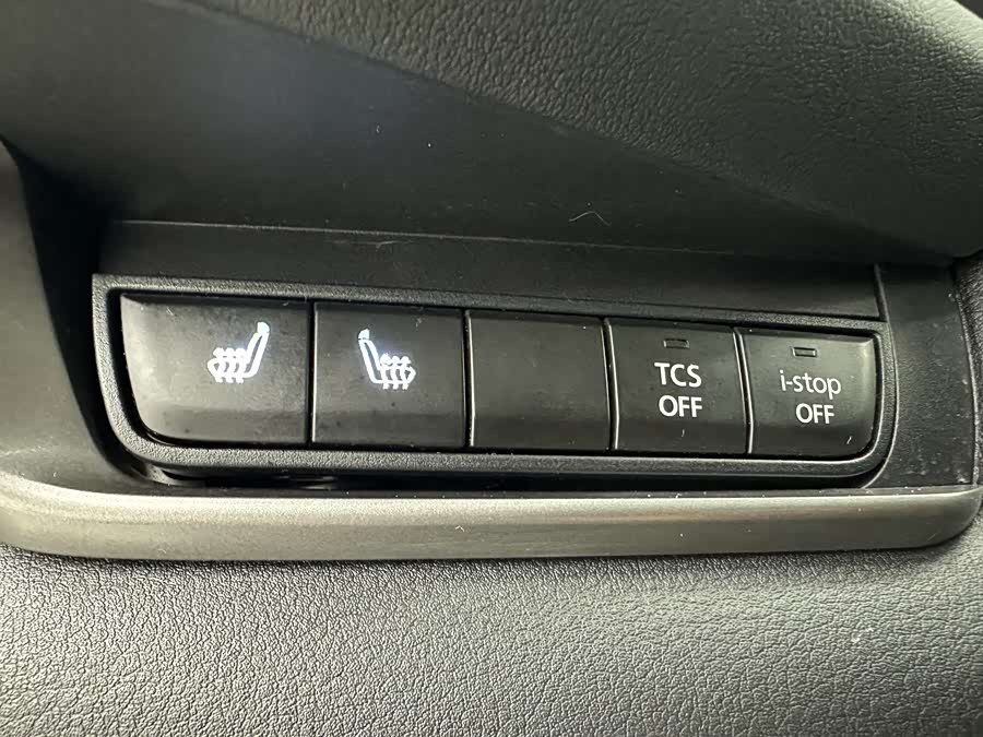 Mazda CX-30 2022 изображение автомобиля #13