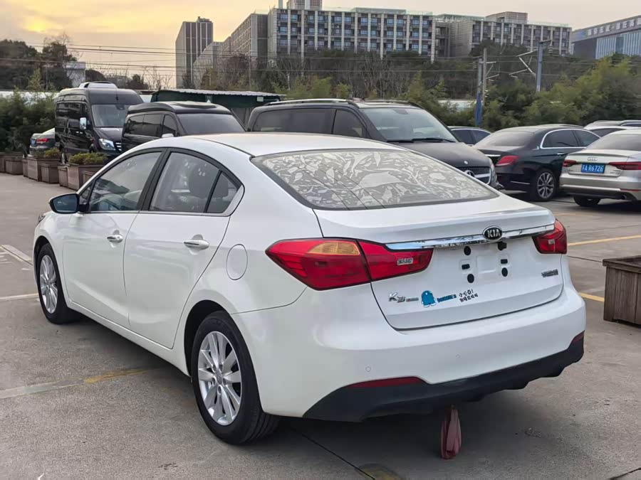 Kia K3 2015 car image #13