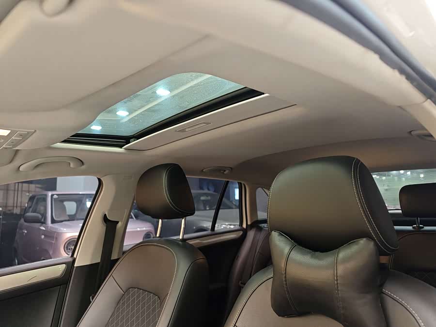 Skoda Rapid Spaceback 2019 car image #13