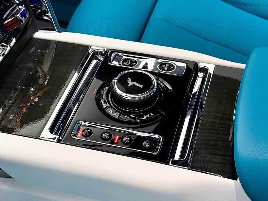 劳斯莱斯 库里南 2020 #13 劳斯莱斯 库里南 2020 汽车图片 #13