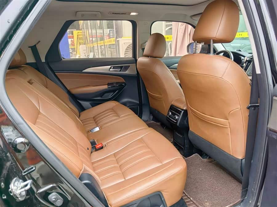 Changan CS95 2018 image de voiture #13