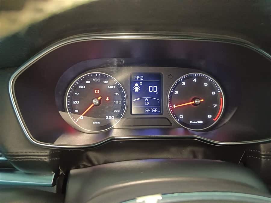 Roewe RX3 2018 изображение автомобиля #13