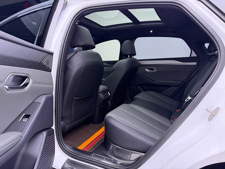 BYD Qin L 2025 car image #13